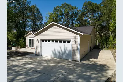 9600 South Bank Dr, Roseburg, OR 97470 - Photo 38