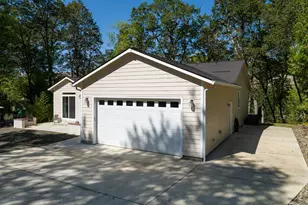 9600 S Bank Dr, Roseburg, OR 97470 - Photo 38