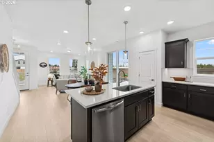 8660 SE Crescent Dr, Hillsboro, OR 97124 - Photo 12