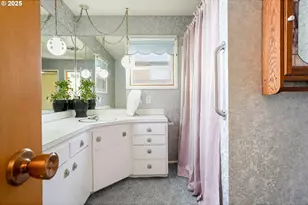 1045 SW 53rd St, Corvallis, OR 97333 - Photo 42