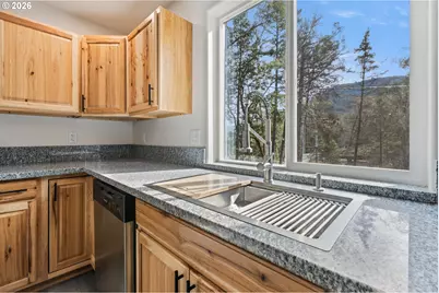 536 Annis St, Canyonville, OR 97417 - Photo 20