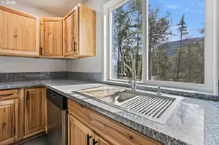 536 Annis St, Canyonville, OR 97417 - Photo 20