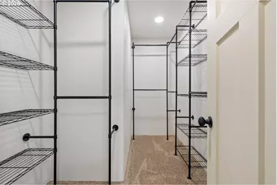 536 Annis St, Canyonville, OR 97417 - Photo 28