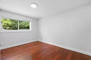 2146 SE 119th Ave, Portland, OR 97216 - Photo 12