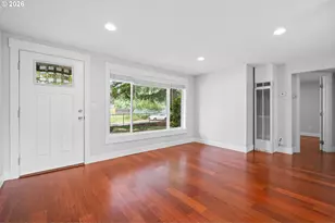 2146 SE 119th Ave, Portland, OR 97216 - Photo 6