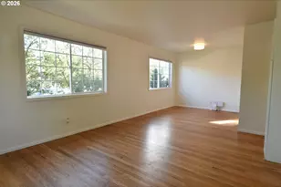 5800 SE Woodstock Blvd, Portland, OR 97206 - Photo 4