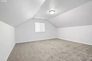 1871 SE Academy St, Dallas, OR 97338 - Photo 16