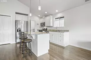 1871 SE Academy St, Dallas, OR 97338 - Photo 8