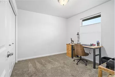 1871 SE Academy St, Dallas, OR 97338 - Photo 4
