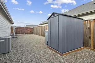 1871 SE Academy St, Dallas, OR 97338 - Photo 18