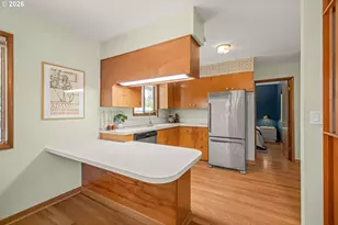 12601 SE Mill St, Portland, OR 97233 - Photo 14