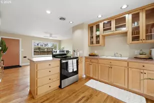 5823 SE Insley St, Portland, OR 97206 - Photo 20