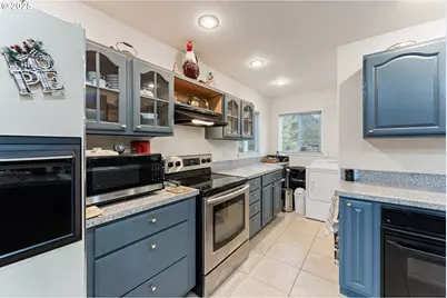 96992 Highway 241, Coos Bay, OR 97420 - Photo 12