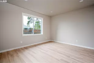 6225 SE Knapp St, Portland, OR 97206 - Photo 8