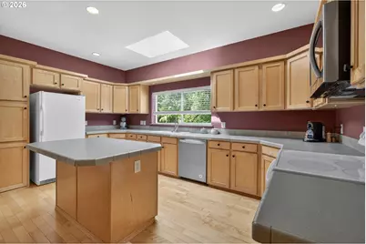 5714 Crooked Finger Rd, Scotts Mills, OR 97375 - Photo 10
