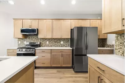 21843 NE Heartwood Cir, Fairview, OR 97024 - Photo 6