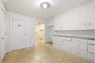 13646 SE Rhine St, Portland, OR 97236 - Photo 6