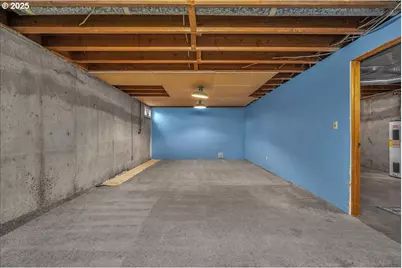1550 SE 4th St, Gresham, OR 97080 - Photo 36