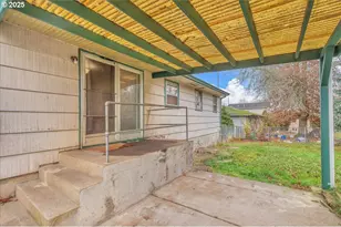 1550 SE 4th St, Gresham, OR 97080 - Photo 4