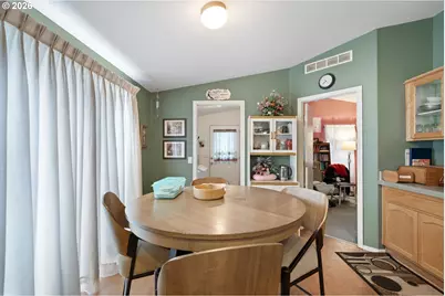 2512 Maia Loop, Springfield, OR 97477 - Photo 24
