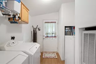 2512 Maia Loop, Springfield, OR 97477 - Photo 28