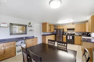 2963 S 7th Pl, Lebanon, OR 97355 - Photo 16