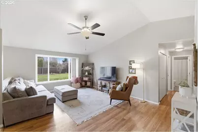 2963 S 7th Pl, Lebanon, OR 97355 - Photo 8