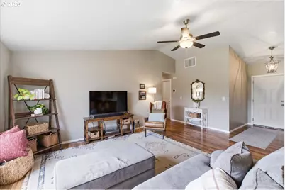 2963 S 7th Pl, Lebanon, OR 97355 - Photo 12