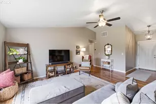 2963 S 7th Pl, Lebanon, OR 97355 - Photo 12