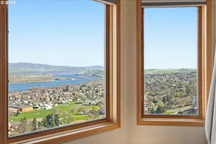 915 E 18th St, The Dalles, OR 97058 - Photo 32