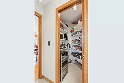 915 E 18th St, The Dalles, OR 97058 - Photo 24