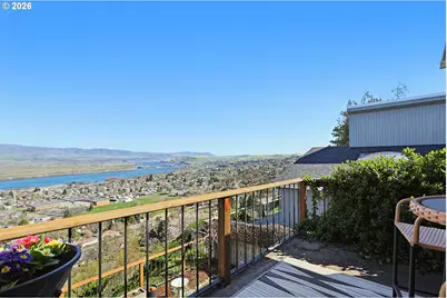 915 E 18th St, The Dalles, OR 97058 - Photo 34