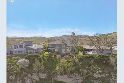 915 E 18th St, The Dalles, OR 97058 - Photo 48