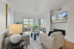 1310 NW Naito Pkwy, Portland, OR 97209 - Photo 24