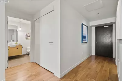 1310 NW Naito Pkwy #105, Portland, OR 97209 - Photo 16