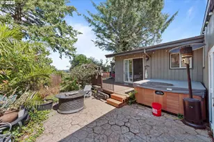 760 O'Connell St, North Bend, OR 97459 - Photo 22