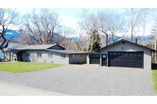 403 N Lake St, Joseph, OR 97846 - Photo 2