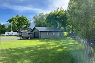 403 N Lake St, Joseph, OR 97846 - Photo 2