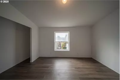 1413 Hawthorne Ave, Reedsport, OR 97467 - Photo 20