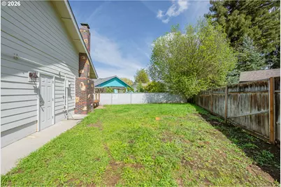 1676 NW Youngwood Ct, Roseburg, OR 97471 - Photo 40
