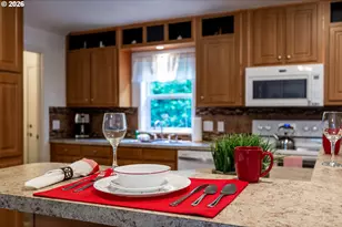 4567 Foulweather St, Florence, OR 97439 - Photo 12