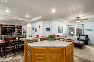 4567 Foulweather St, Florence, OR 97439 - Photo 14