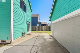 781 Kentucky Ave, Coos Bay, OR 97420 - Photo 6