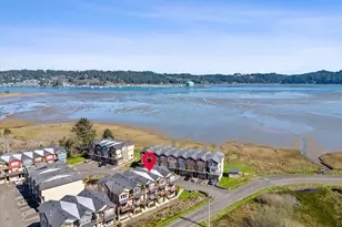 475 SE 35th St, Newport, OR 97366 - Photo 2