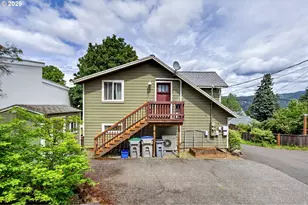 921 Eugene St, Hood River, OR 97031 - Photo 28