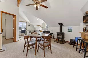 921 Eugene St, Hood River, OR 97031 - Photo 8