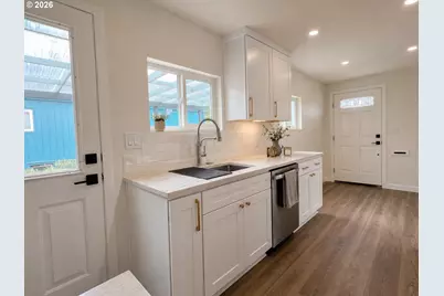 270 E 31st Ave, Eugene, OR 97405 - Photo 4