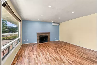 1161 W 24th Ave, Eugene, OR 97405 - Photo 4