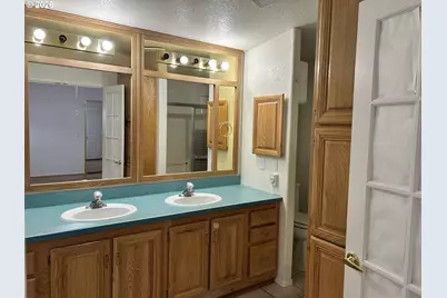 97931 Court St, Brookings, OR 97415 - Photo 12