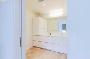 1075 NW Northrup St NW, Portland, OR 97209 - Photo 12